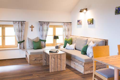 schleipfnerhof_chiemsee_gipfelglueck_wohnraum