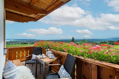 01b_schleipfnerhof_chiemsee_chiemseeblick_Balkon